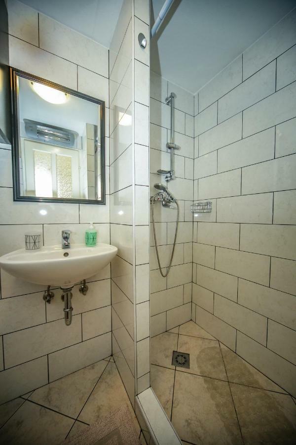 Apartman Ana Lovran Eksteriør bilde